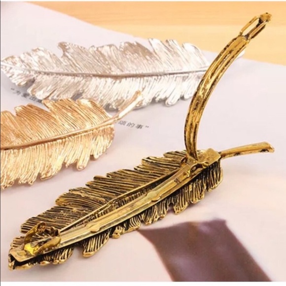 Boho Hair Feather Clip - Picture 3 of 3